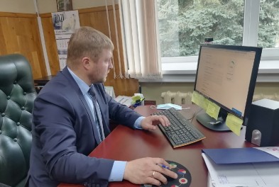 Руководитель Думиничского района принял участие в переписи населения на портале Госуслуг