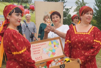 На думиничской земле прошел  II районный фестиваль «Яблочный Спас в Брыни»