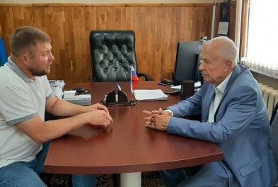 Первый заместитель председателя Законодательного Собрания  Виктор Бабурин посетил с рабочей поездкой Думиничский район
